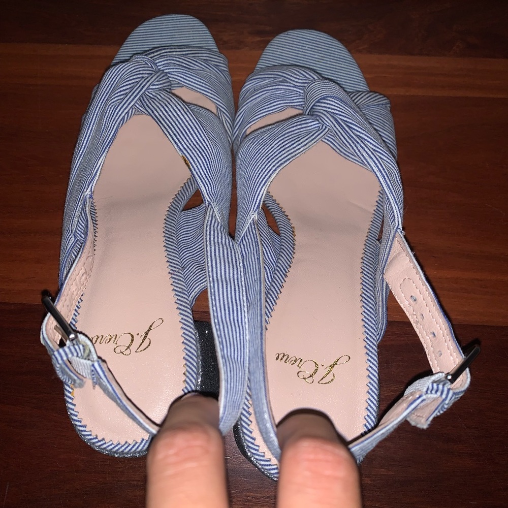 Chunky Heel - Picture 3 of 11
